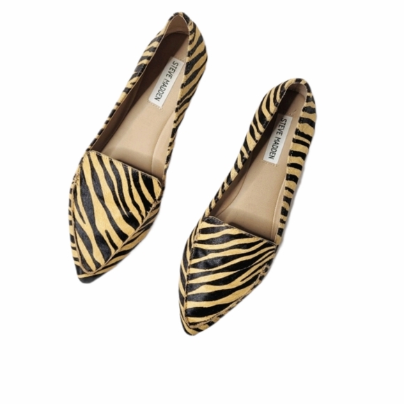 Steve Madden Shoes - Steve Madden
Feather Loafer Flat size 10